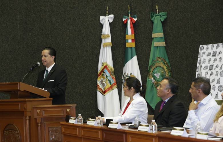 Firmo UAEM histórico convenio com nueve municipios
