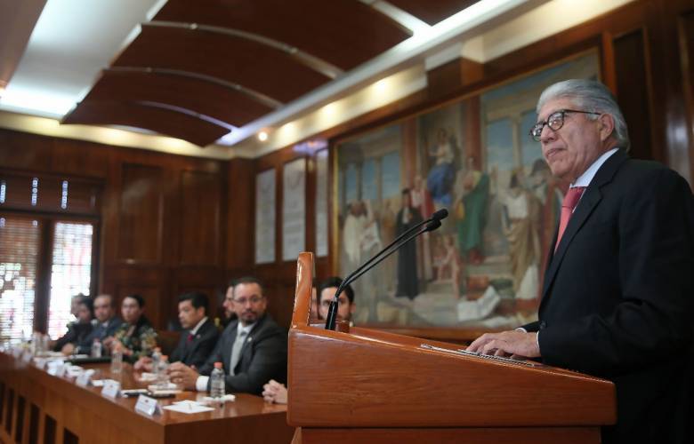 Entregan 1er Informe de Alfredo del Mazo en la LX Legislatura Local