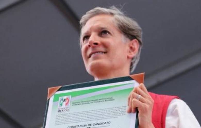 Hablando del precandidato priista