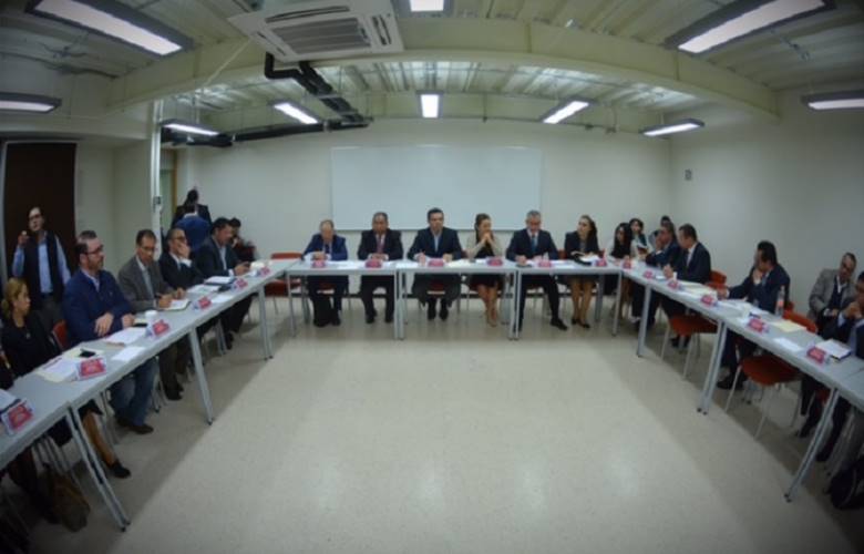 Junto con el inea busca Metepec reducir rezago educativo