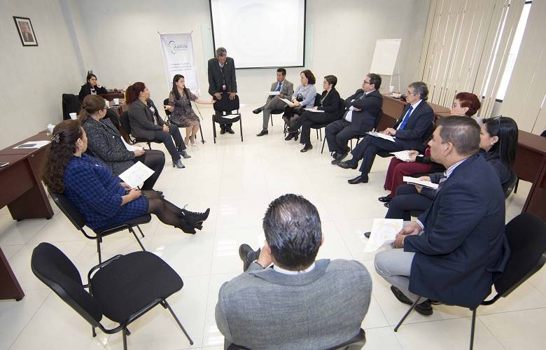 Jóvenes restablecen vínculos sociales con justicia restaurativa