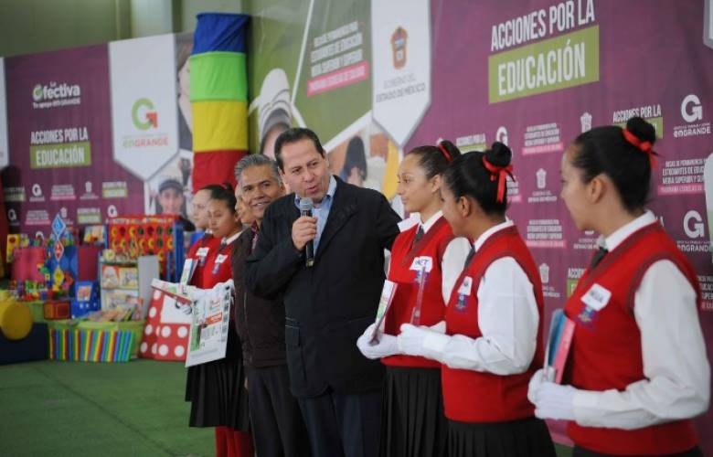 Anuncia eruviel ávila convocatoria de becas y estímulos económicos 2016 para alumnos mexiquenses de excelencia