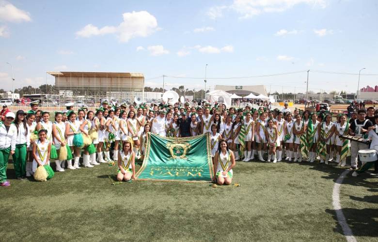Universitarios a favor de la unión, solidaridad, humanismo