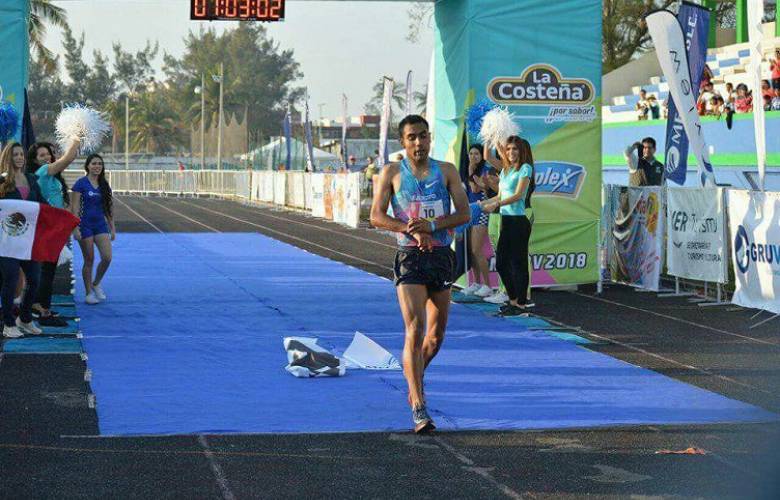 Deportista UAEM triunfa en Veracruz