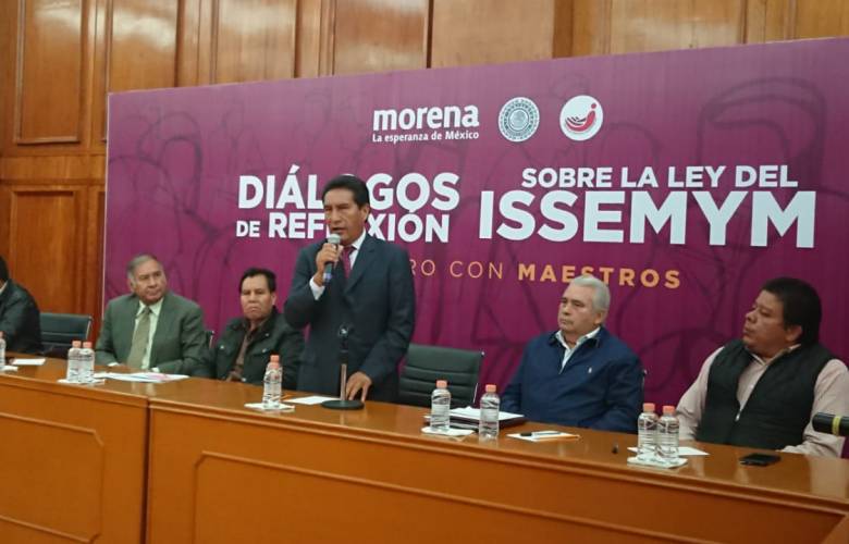 Piden maestros diálogo con el Ejecutivo Estatal