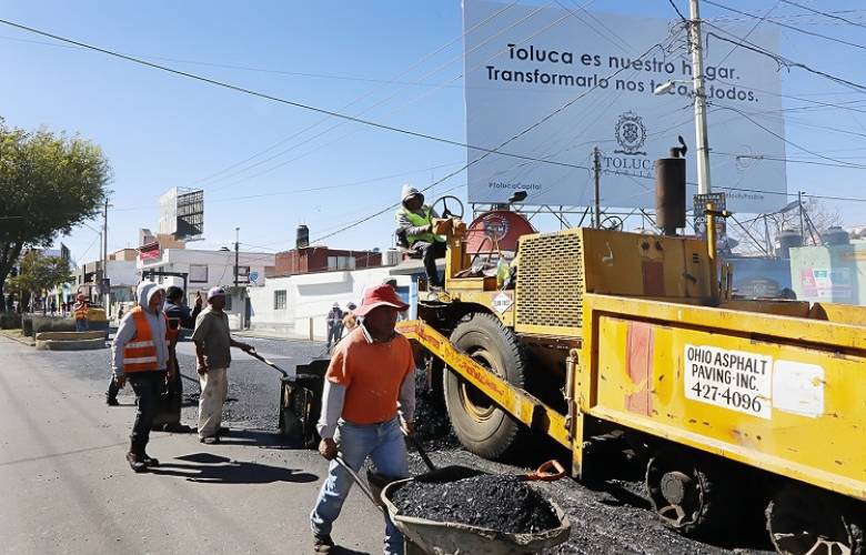 Avanzan trabajos permanentes de repavimentación en vialidades de Toluca