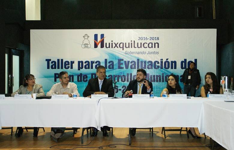 Huixquilucan sede del taller de evaluación del plan de desarrollo municipal