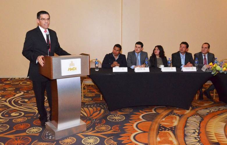 Fortalece la SEDUYM vínculos con desarrolladores inmobiliarios del Edoméx