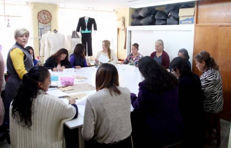 Centros Escolares de Atención a Jóvenes y Adultos, una opción más para estudiar 