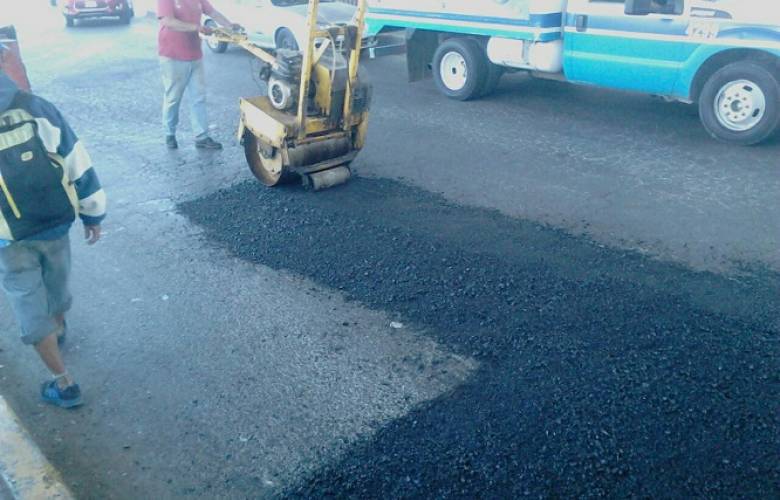 Continúa Toluca con trabajo intensivo de bacheo