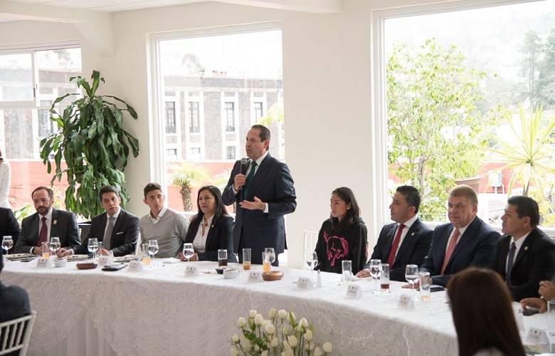 Conviven diputados, EAV y atletas olímpicos mexiquenses  en la sede legislativa estatal