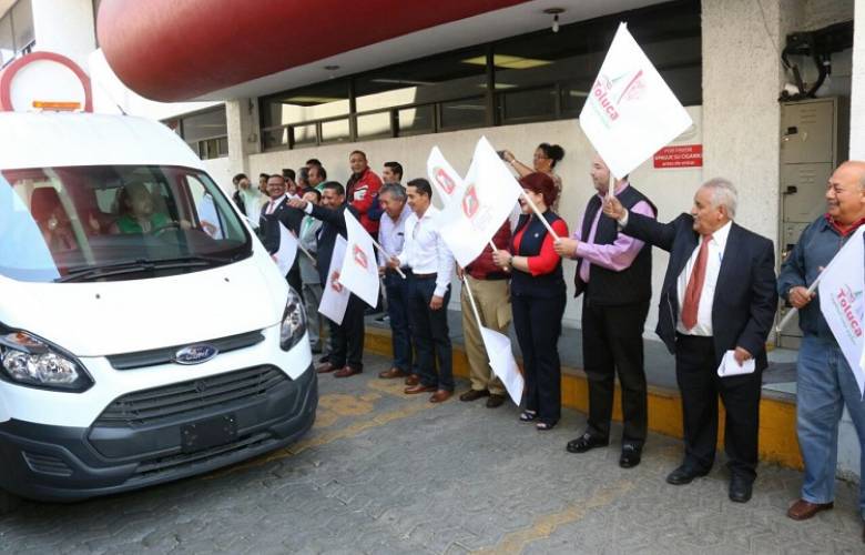 Renueva OAyST su parque vehicular