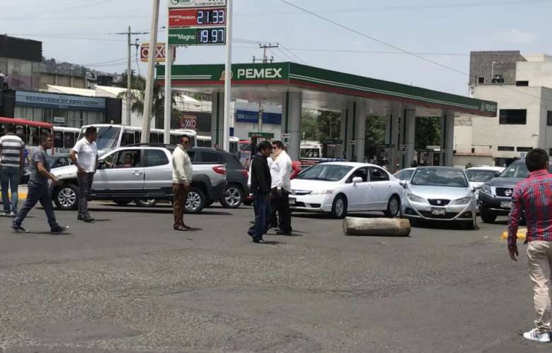 Se tornó violento operativo para retirar a transporte foráneo sin verificación en Toluca