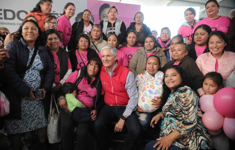 Reconoce Gobernador mexiquense el trabajo realizado por la Secretaría de Desarrollo Social para ayudar a las familias