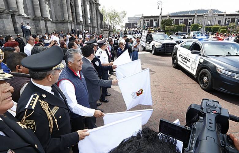Banderazo de inicio al plan integral del convenio de mando único en Toluca