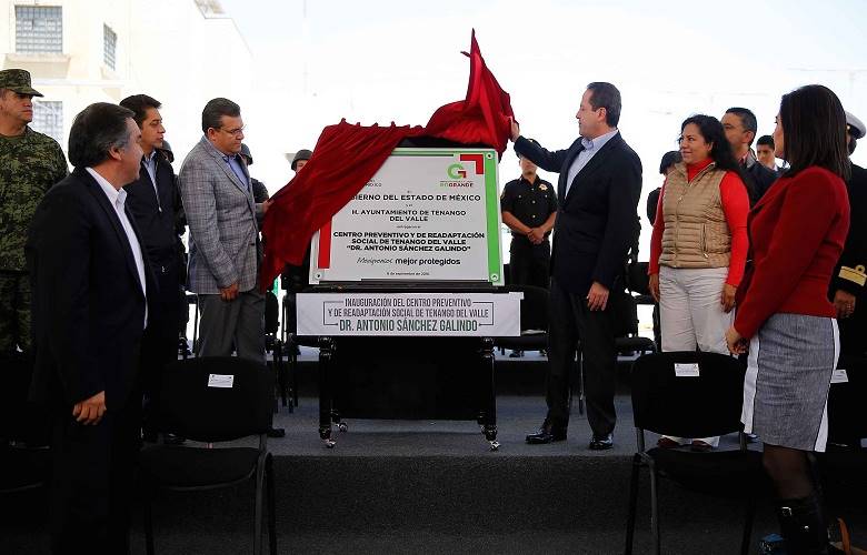 Entrega eruviel ávila tres penales con capacidad para 2 mil reclusos