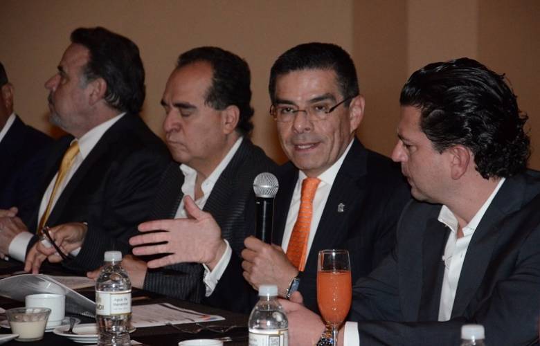 Participa SEDUYM en sesión del consejo directivo de la AMDI Edoméx