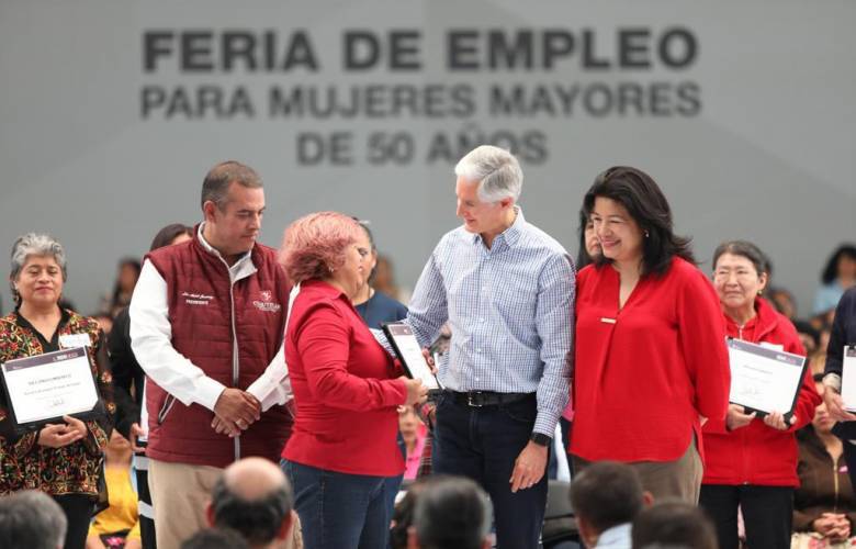 Inauguran Feria de Empleo para mujeres mayores  