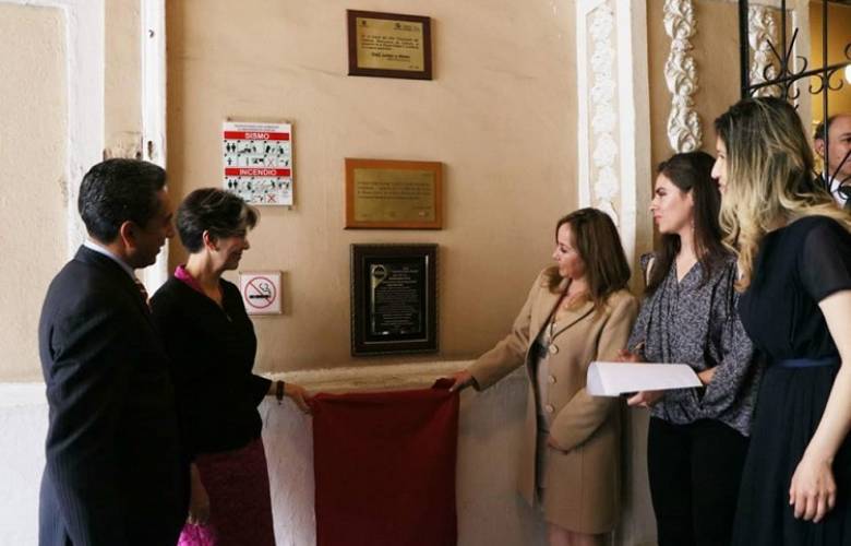 Recibe el Sistema Municipal DIF Toluca reconocimiento por su gran labor