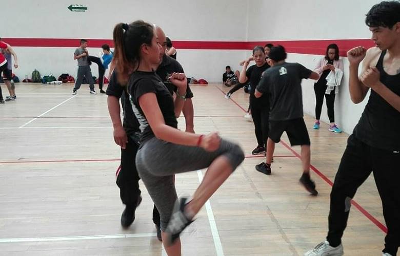 Alumnos y entrenador de kick boxing se integran a la Federación Mexicana de la especialidad