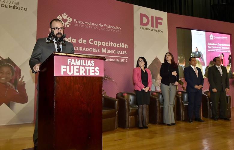 Capacita DIFEM para garantizar los derechos de las niñas, niños y adolescentes