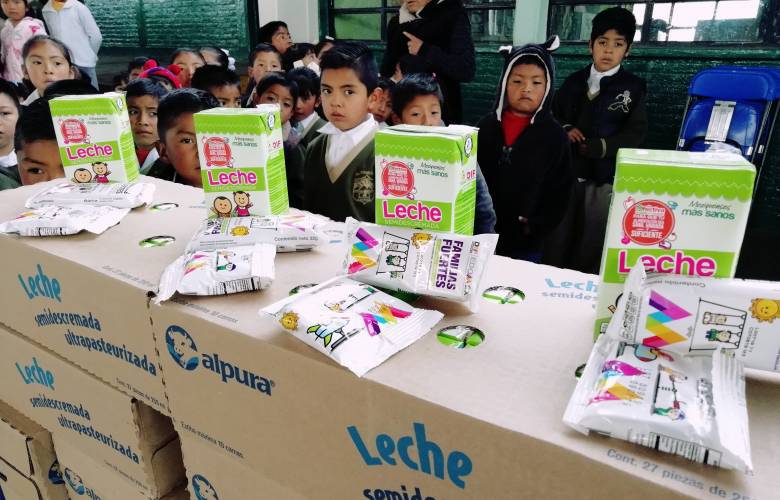 Entrega DIF Zinacantepec más de 185 mil desayunos escolares