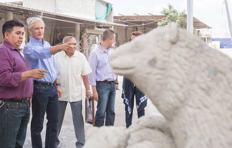 Ofrece gobernador fomentar producción artesanal de canteros de Chimalhuacán