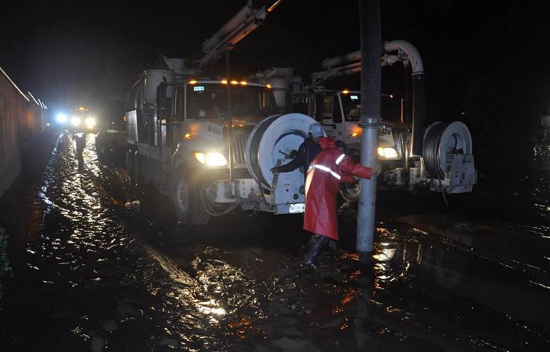 Desazolva más de 5 mil kilómetros km de colectores, cauces y barrancas en EDOMEX