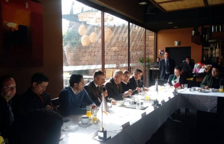 Se reúne el Secretario de Desarrollo Económico con integrantes de la Canirac