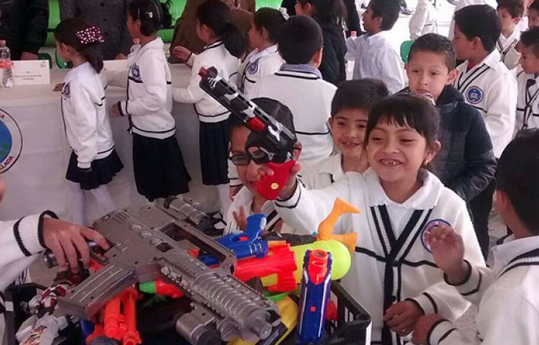 Dirección de seguridad ciudadana de Toluca pone en marcha programa de canje de juguetes bélicos