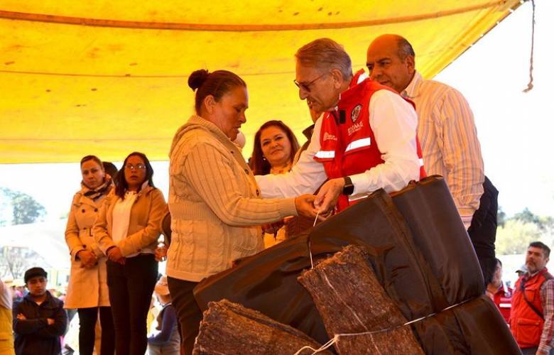 Reciben más de 14 mil familias mexiquenses apoyos invernales