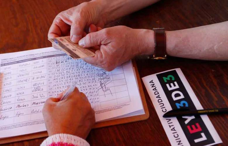 140 mil servidores públicos deben presentar 3 de 3 durante Mayo