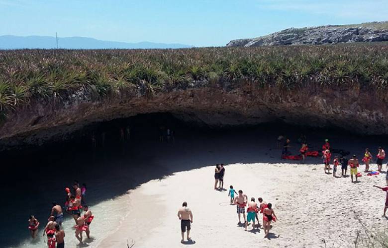 La conanp anuncia que la playa del amor  cerrará a partir del 9 de mayo