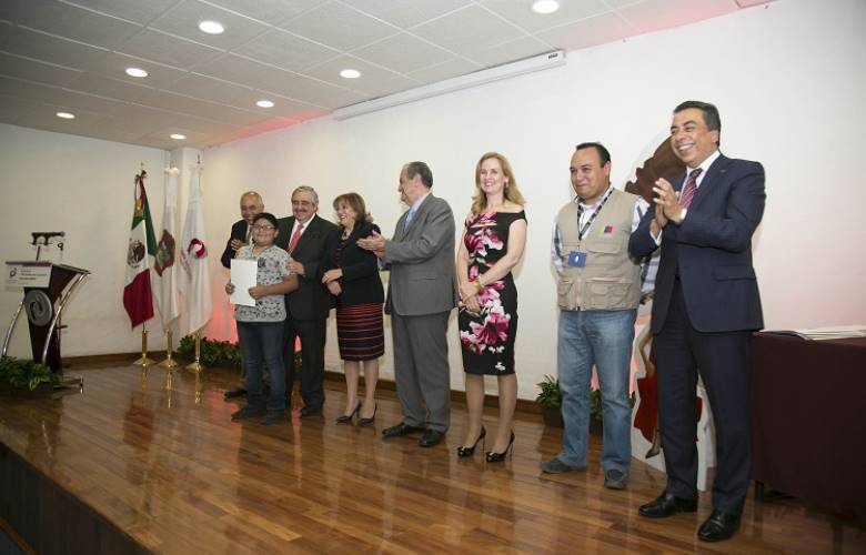 Voluntariado promueve valores y creatividad en los niños