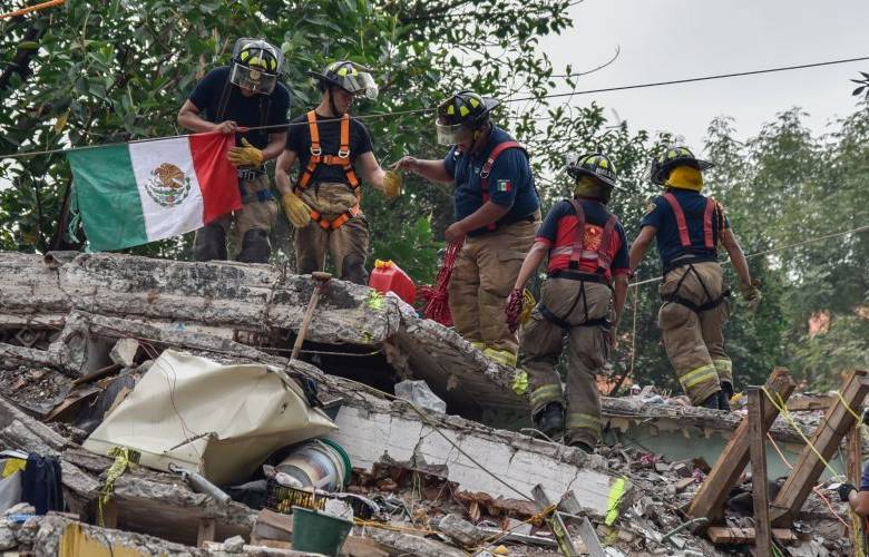  Llevan a cabo mesas de diálogo para presentar propuestas para la reconstrucción de la CDMX
