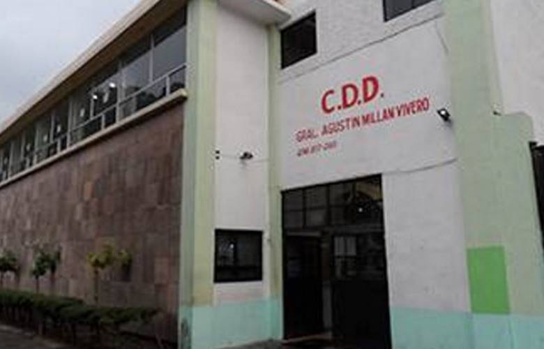 Instruye el alcalde fernando zamora a protección civil de Toluca habilitar albergue en la deportiva agustín millán