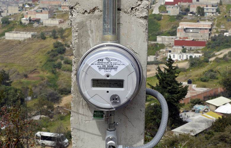 Amplían red eléctrica a 19 municipios mexiquenses