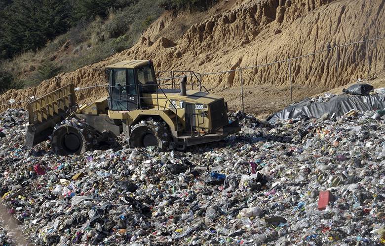 No hay riesgo laboral al depositar la basura en xonacatlán.