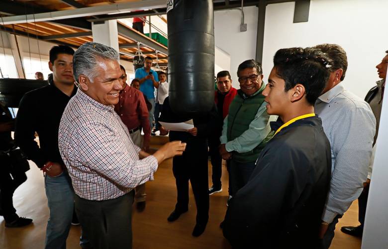 Entregan modernización del Centro de Desarrollo del Deporte 