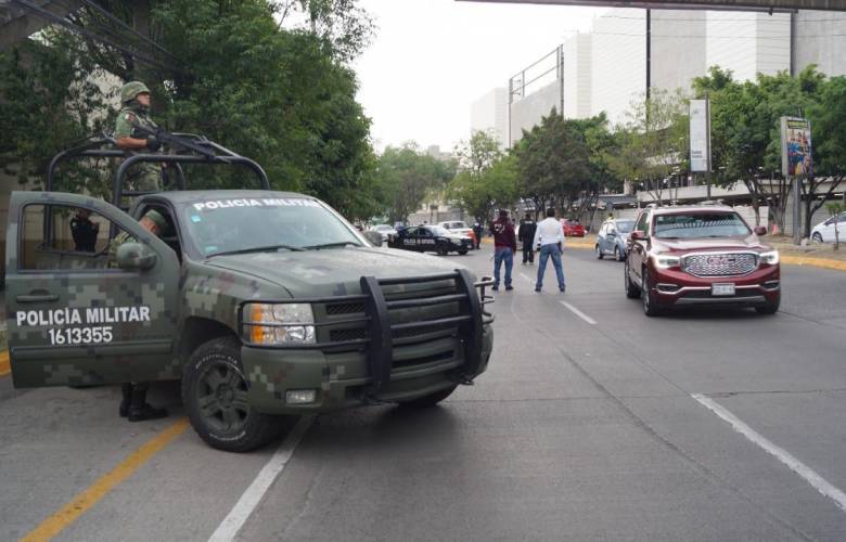 114 personas detenidas tras operativo en Naucalpan