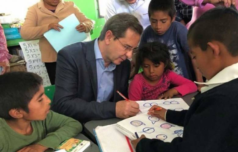 Evaluación docente seguirá, pero sin sanciones, afirma Moctezuma
