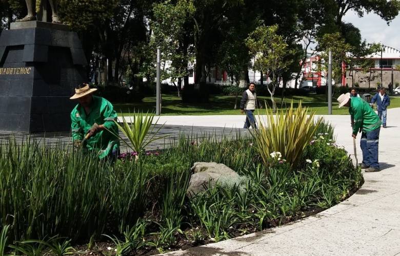 El Parque Cuauhtémoc o Alameda Central centenario, lugar de esparcimiento familiar.