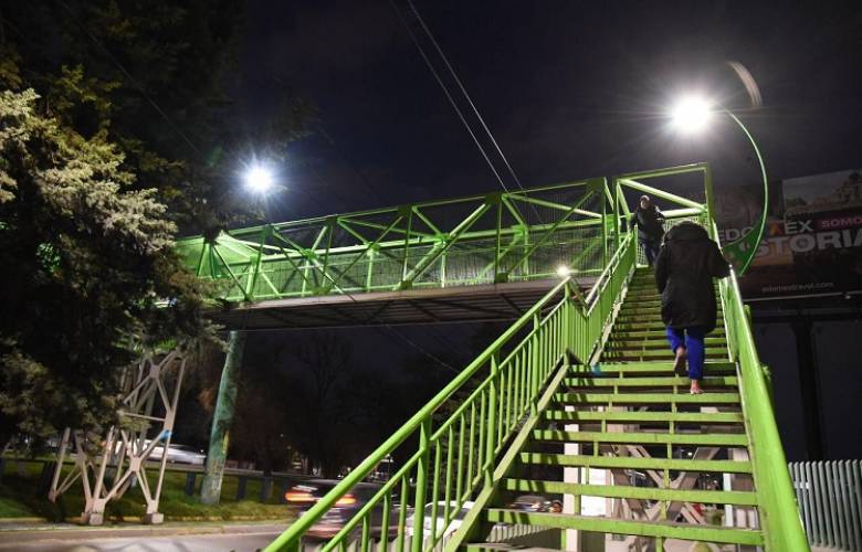 Beneficia modernización del alumbrado público en el valle de Toluca a peatones y automovilistas