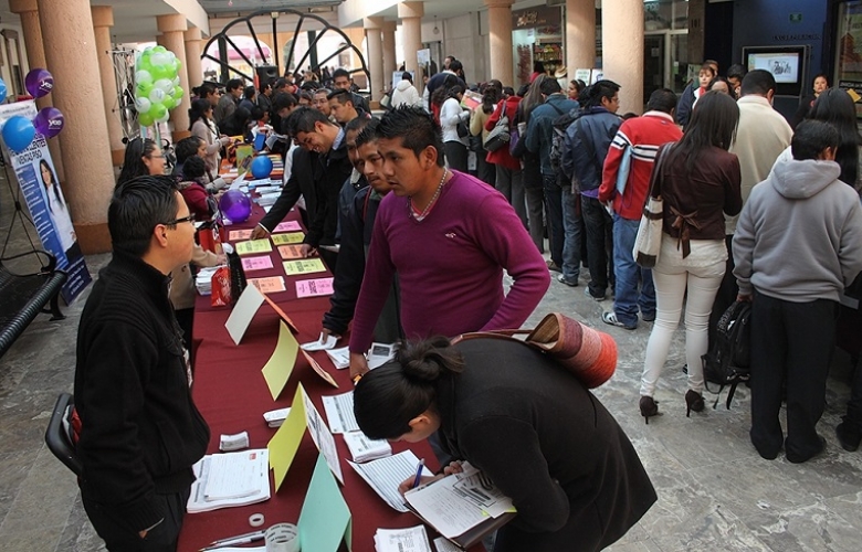 Invita h. ayuntamiento a la feria de empleo para jóvenes Toluca 2016