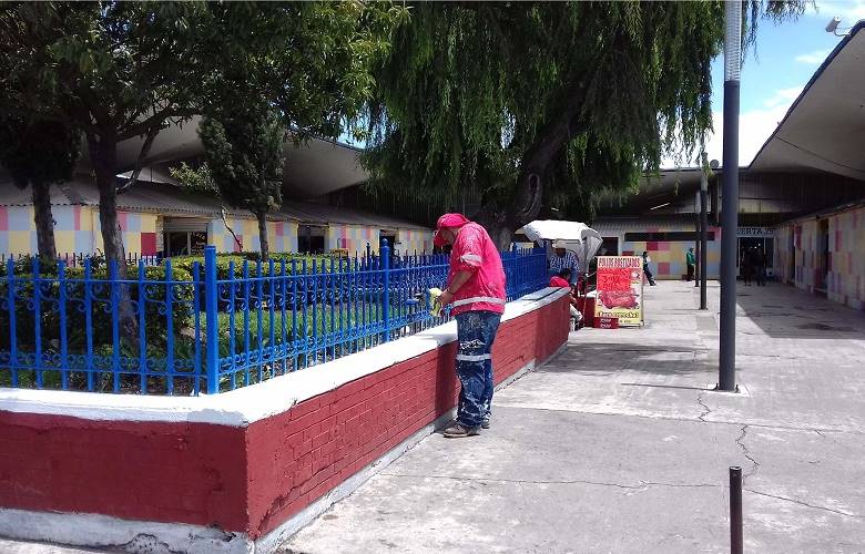 Estudiantes de nezahualcóyotl representan  a UAEM en guerra nacional de robots 2015 
