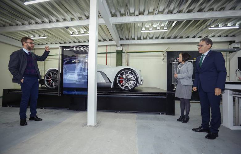 UAEM recibe un auto demo de suiza Bühler