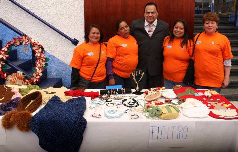Capacitan a mujeres para el autoempleo