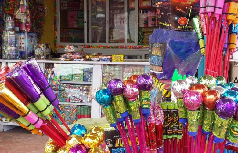 Asegura fiscalía estatal taller clandestino de pirotecnia en Tultepec 