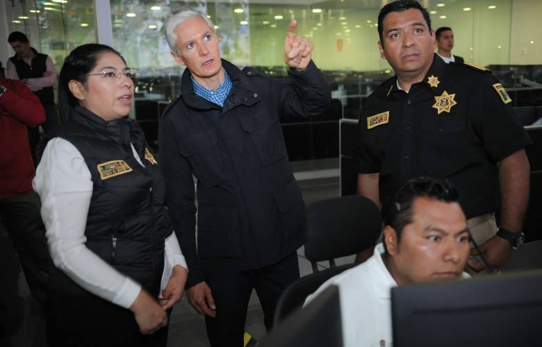 Supervisa Gobernador Mexiquense acciones de seguridad en el C5 de Toluca 