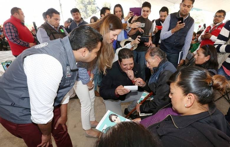 Viajan tres pentatletas Izcallenses a república checa, para el mundial juvenil